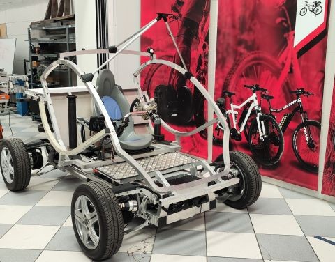 Prototipo de vehículo eléctrico de Proyecto Lakota